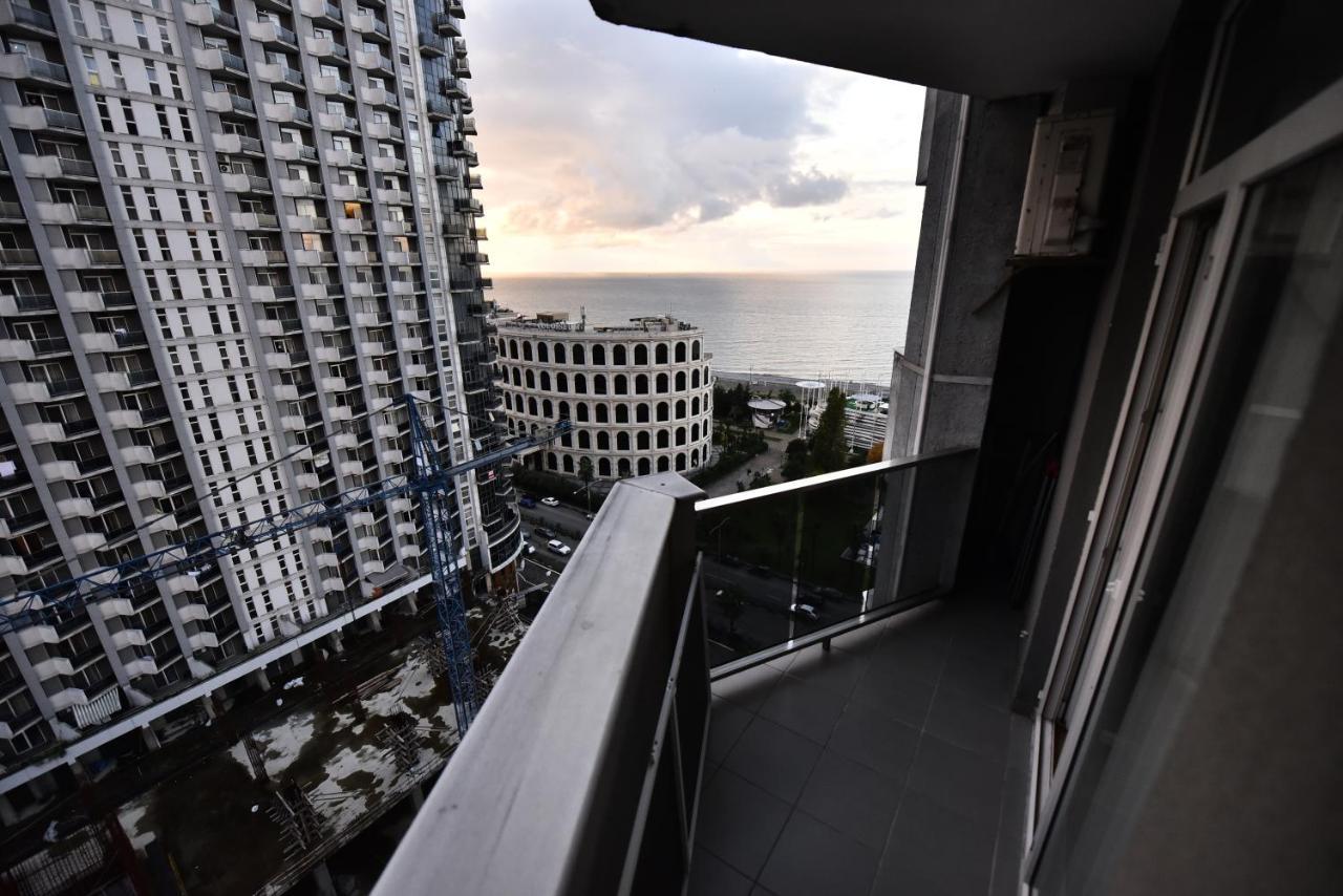 Apartamento Welcome Orbi Batumi Sea View Exterior foto