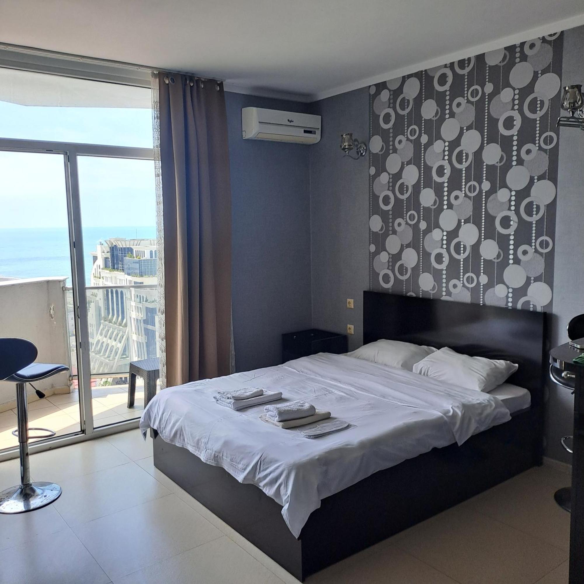 Apartamento Welcome Orbi Batumi Sea View Exterior foto
